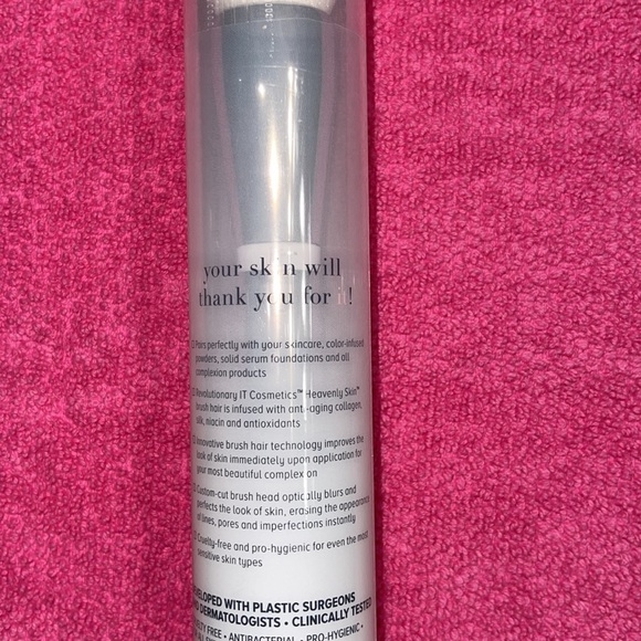 Heavenly skin brush by It - Picture 4 of 6